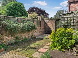 Photo 12- click for photo gallery